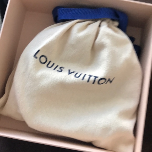 Louis Vuitton belt - Picture 3 of 4